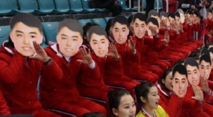 [PyeongChang 2018] Locals infuriated over NK cheerleaders wearing ‘Kim Il-sung masks’