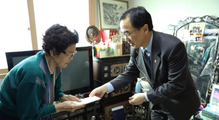 [Newsmaker] ‘Military talks likely to come before reunion of families separated by Korean War’