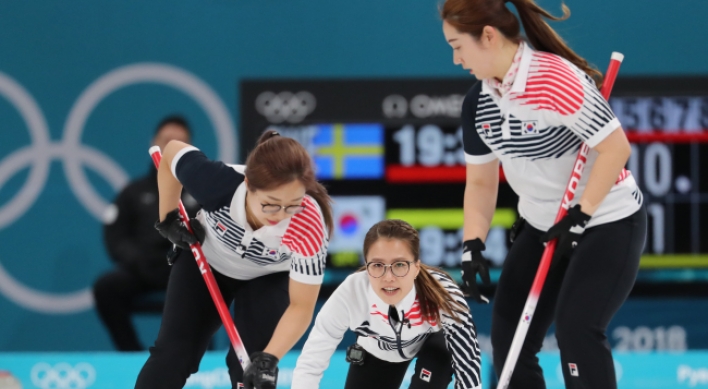 [PyeongChang 2018] 'Garlic Girls' sweep Korea with curling sensation
