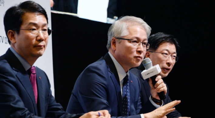 LG hopes to lead premium AI TV era with 2018 OLED TVs