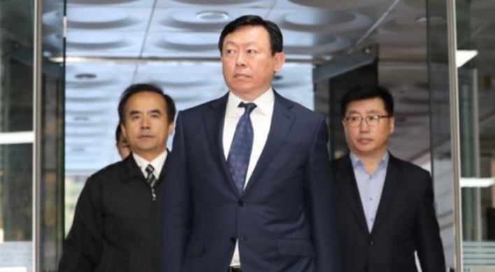 Lotte beefs up managerial efforts amid chairman's imprisonment