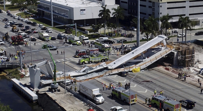 At least 4 dead, 9 injured, in Florida bridge collapse