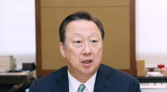 Park Yong-maan re-elected as KCCI chairman