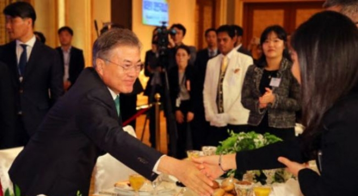 Moon signs bill on constitutional revision