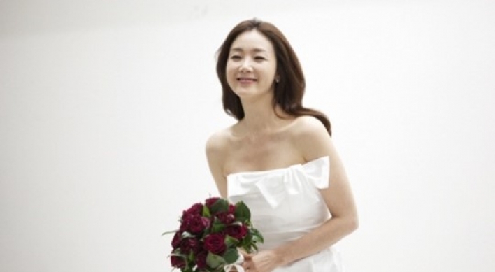 Choi Ji-woo’s wedding garners attention in and out of Korea