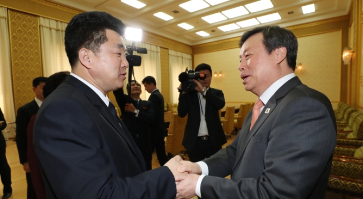 Sports ministers of Koreas agree to push for joint march at Asian Games