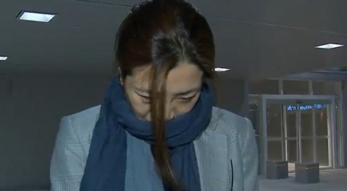 Korean Air temporarily suspends errant heiress