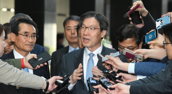 POSCO chief denies political pressure behind resignation offer