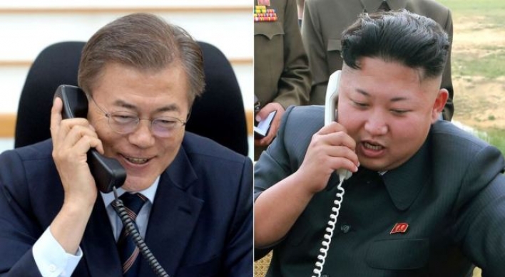 Koreas open hotline between leaders