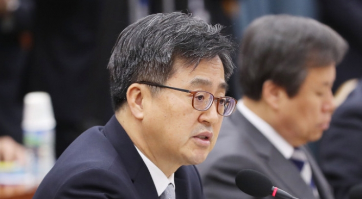 S. Korean finance minister warns against protectionism