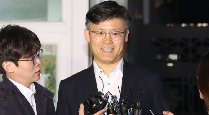 Ex-Park aide released after serving jail term over corruption scandal