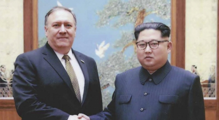 Trump: Pompeo returning from NK with 3 American detainees