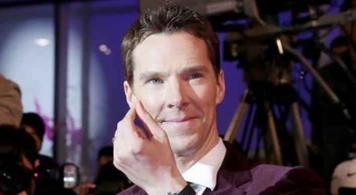 Sherlock actor Cumberbatch fights real-life crime: report