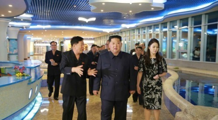 N. Korean leader visits seafood restaurant ahead of historic summit