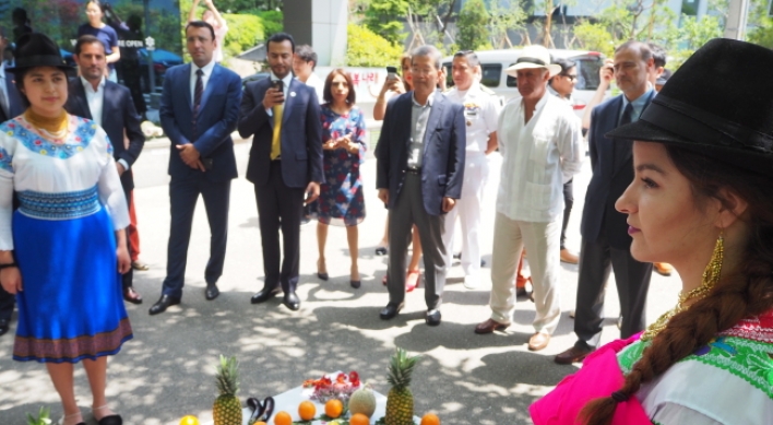 Ecuadorian Embassy brings slice of Incan riches back to future