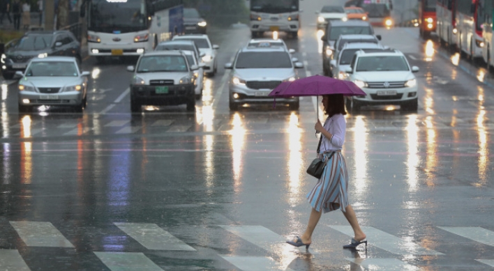 [Weather] Heavy rain warning issued in Seoul