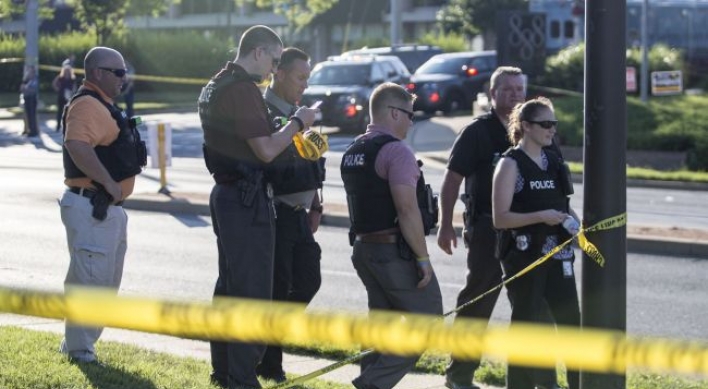 Gunman kills 5 in attack targeting Maryland newspaper