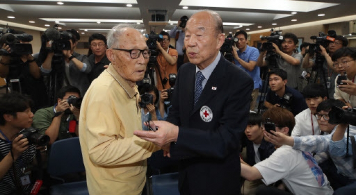 S. Korean Red Cross sets list for family reunions with North