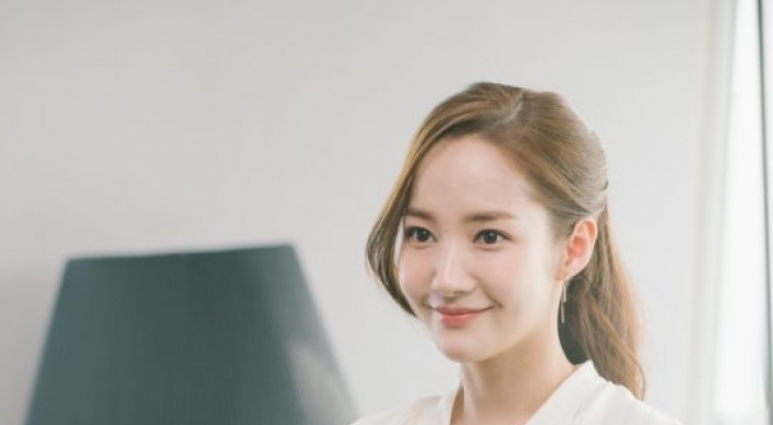 With ‘Secretary Kim,’ Park Min-young rises as fashion icon