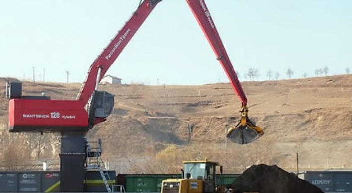 S. Korea investigates alleged N. Korean coal trans-shipped to its ports