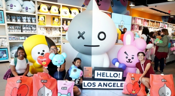 Line Friends opens pop-up character store in Hollywood