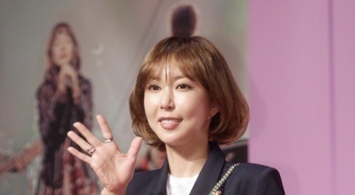 Former girl group idol investigated for fraud