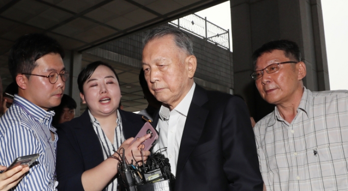 Ex-presidential aide grilled in top court's power abuse scandal