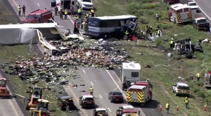 At least 7 killed in head-on bus crash in New Mexico