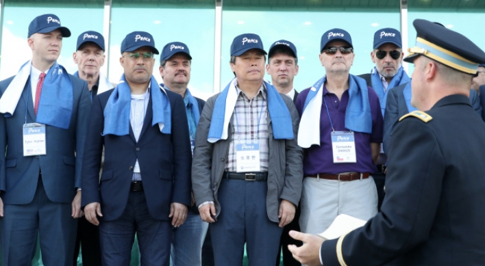 Ambassadors visit DMZ
