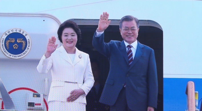 [Breaking] President Moon departs for Pyongyang