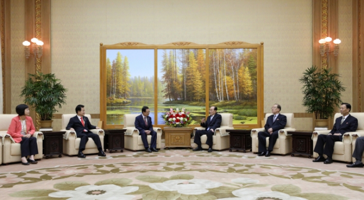 South Korean party leaders meet with NK parliamentary chief