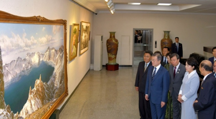 [KH Explains] What is the story behind Mansudae Art Studio in Pyongyang?