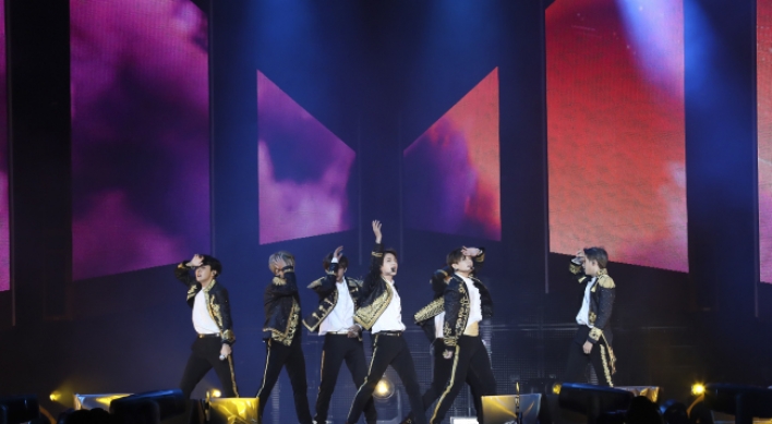 [Newsmaker] BTS dazzles New York with history-making stadium concert