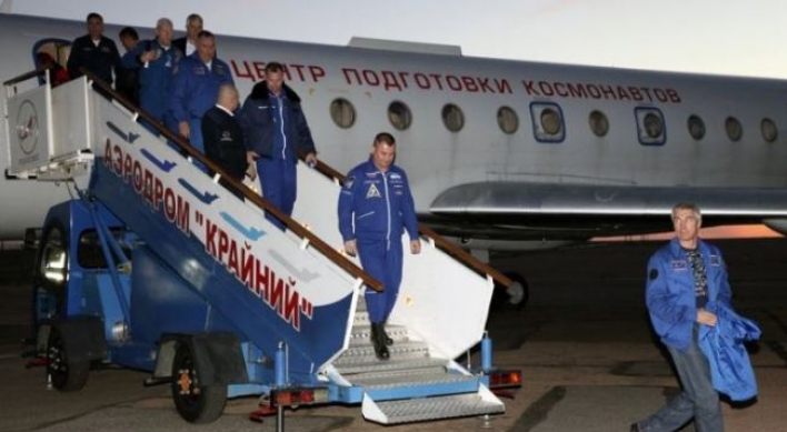 US, Russian astronauts land safely after rocket failure