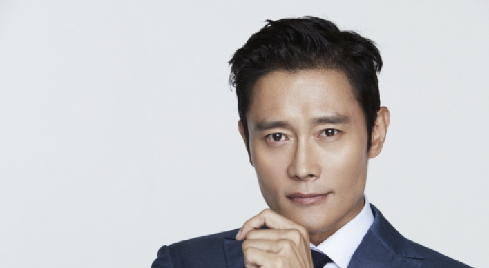 ‘Mr. Sunshine’ Lee Byung-hun wins top prize at APAN Star Awards