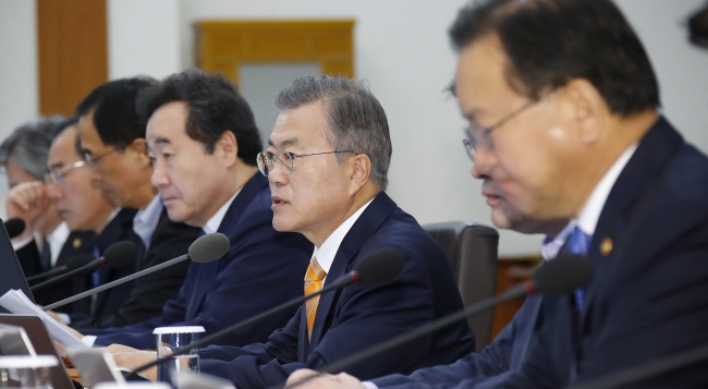 Cabinet approves inter-Korean summit deal before Moon ratifies it