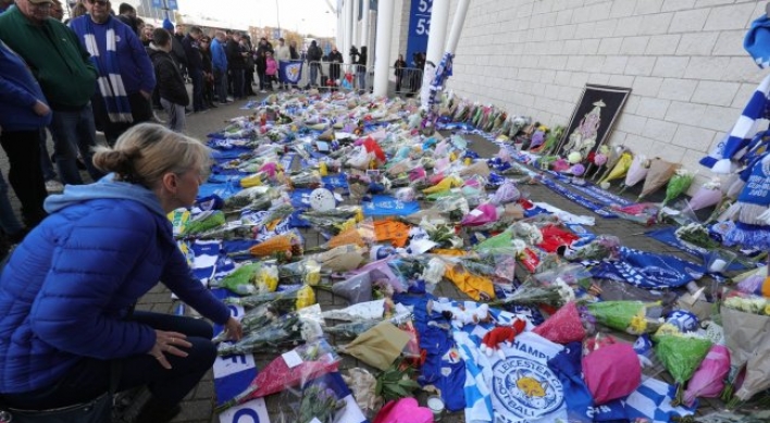 Thai owner of Leicester soccer team died in helicopter crash