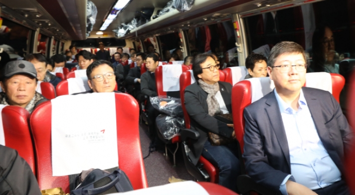 S. Korean civic group departs for joint event with N. Koreans