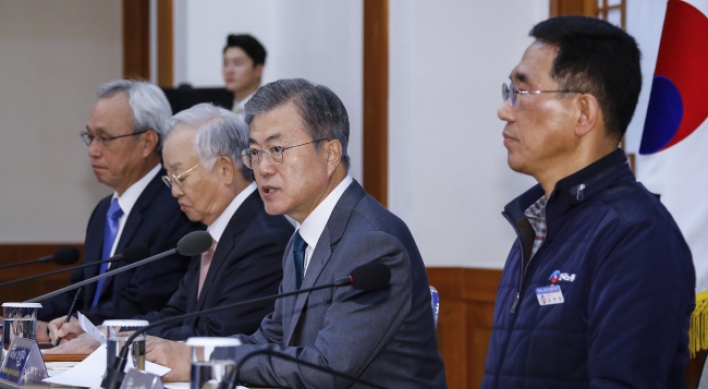 Moon calls on new labor council to lead way to ‘inclusive society’