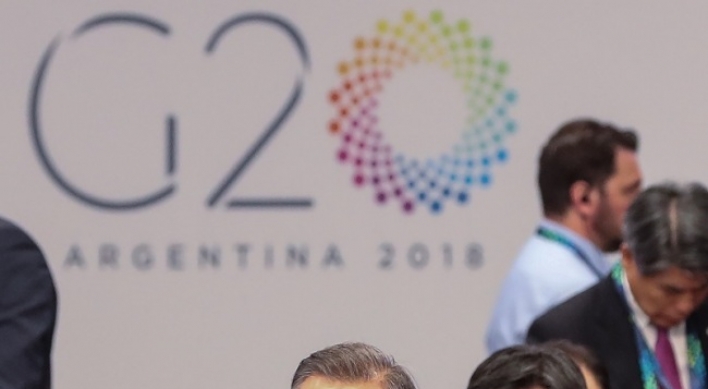 Moon urges immediate action by G-20 leaders to address climate change