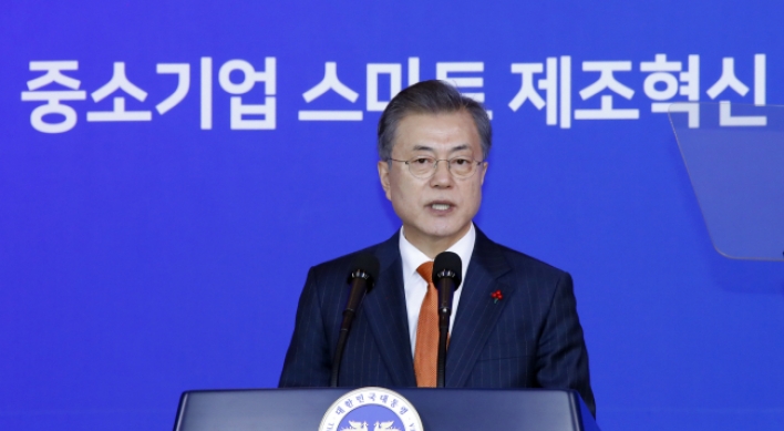 President Moon calls for innovation in slumping manufacturing sector