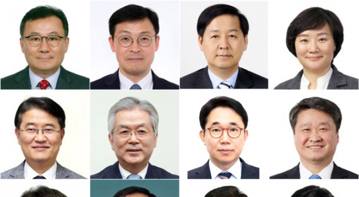 Moon replaces 16 vice ministers ahead of his third year in office