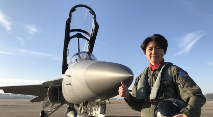 Female Air Force officer groomed to be 'test pilot'