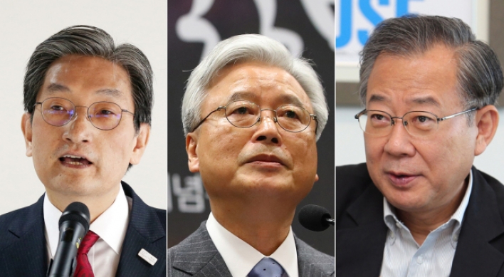 Moon mulling secretariat reshuffle: reports