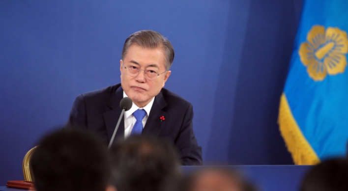 Moon voices need for 'bolder' denuclearization steps to end sanctions