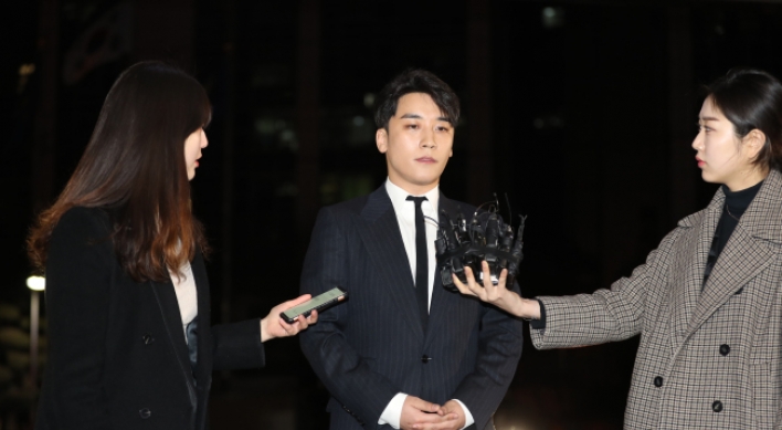 BIGBANG's Seungri denies drug, sex-for-favors allegations in police questioning