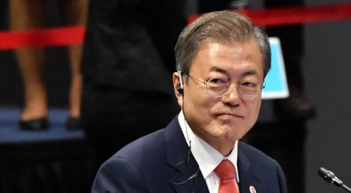 Moon to hold special summit with ASEAN leader, possibly N.Korean leader