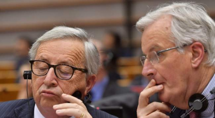 Juncker vows EU to work 'to last moment' for Brexit deal