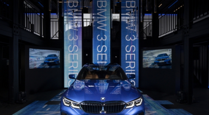 BMW’s best-selling sports sedan 3 series returns in 7th generation