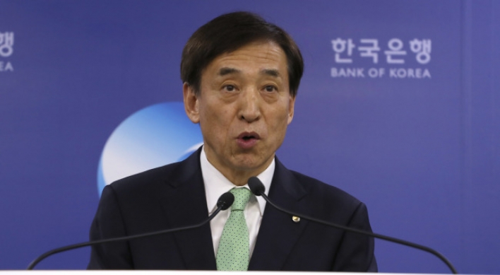 BOK chief departs for ASEAN+3 economic cooperation meeting